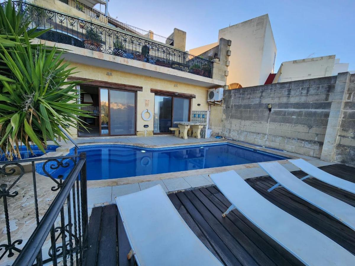 Gozo Island Escape Sleeps 4 With Private Bathroom Ghajn il-Kbira  Екстер'єр фото